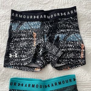 Under armour biker shorts-BUNDLE